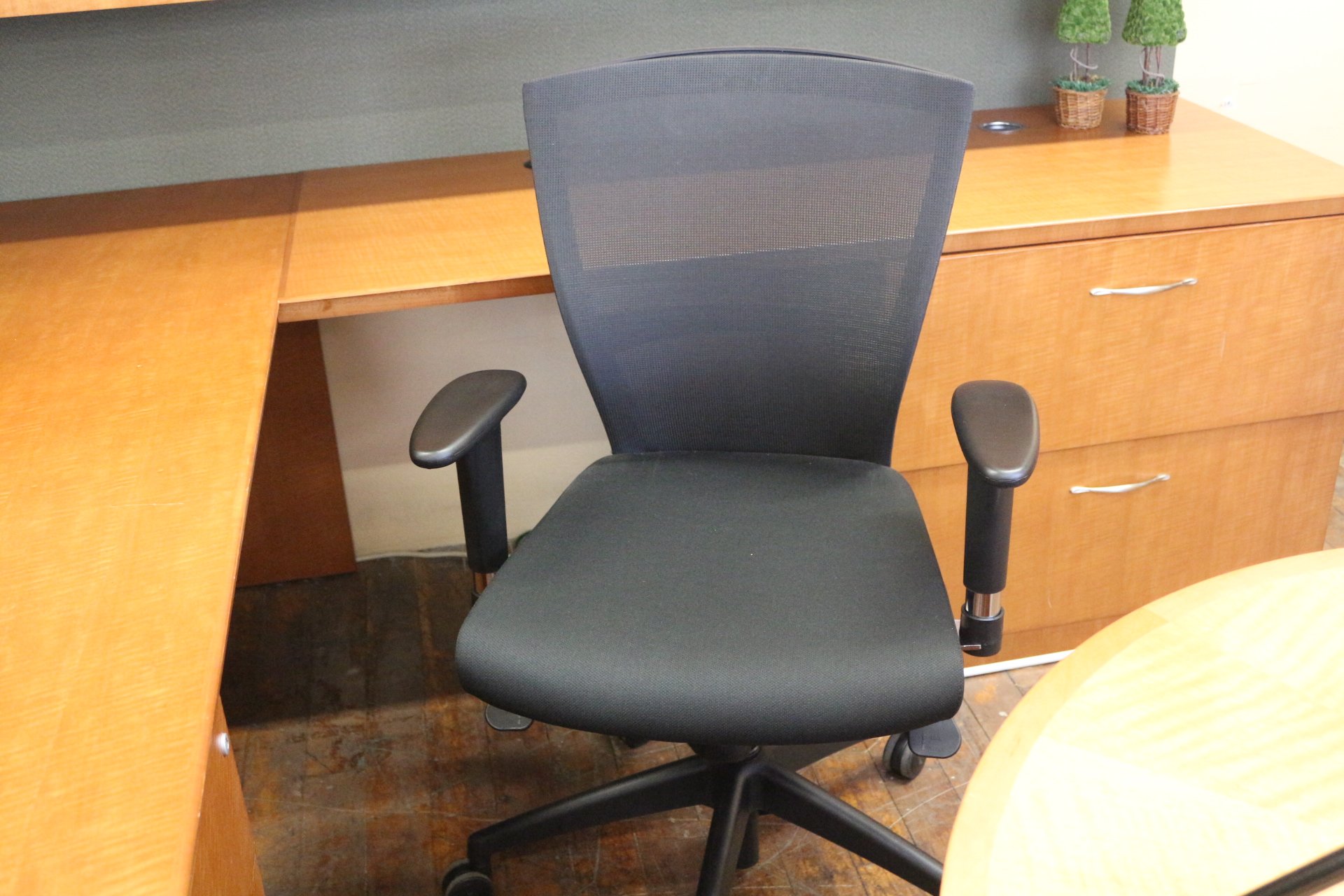 Peartree E1 Task Chair