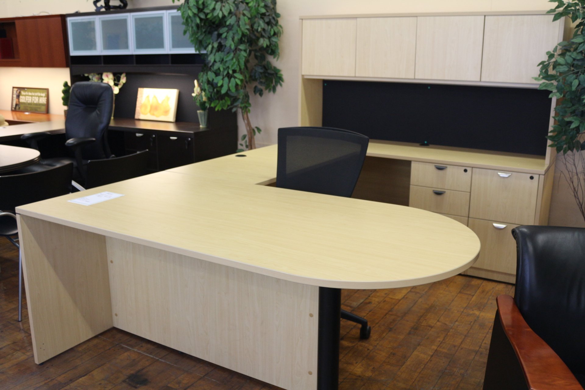 Maple Laminate U-Shaped Executive Desks