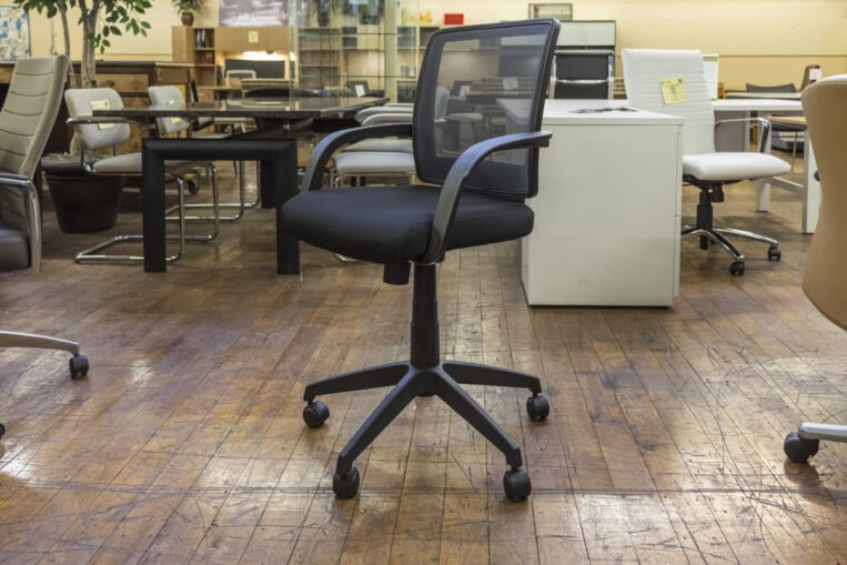Offices To Go OTG10900B ﻿Mesh Back Managers Chair
