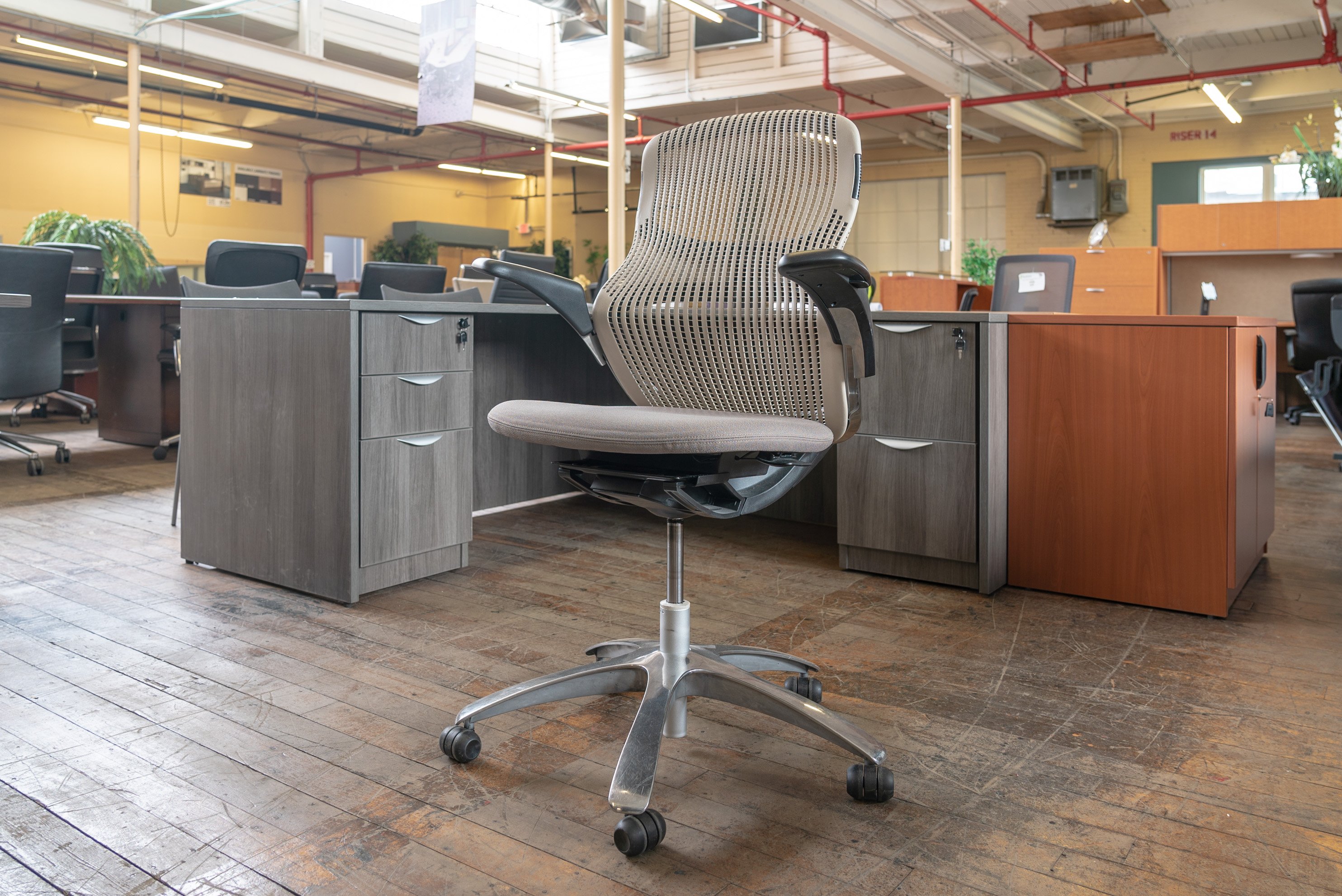 knoll-generation-task-chairs