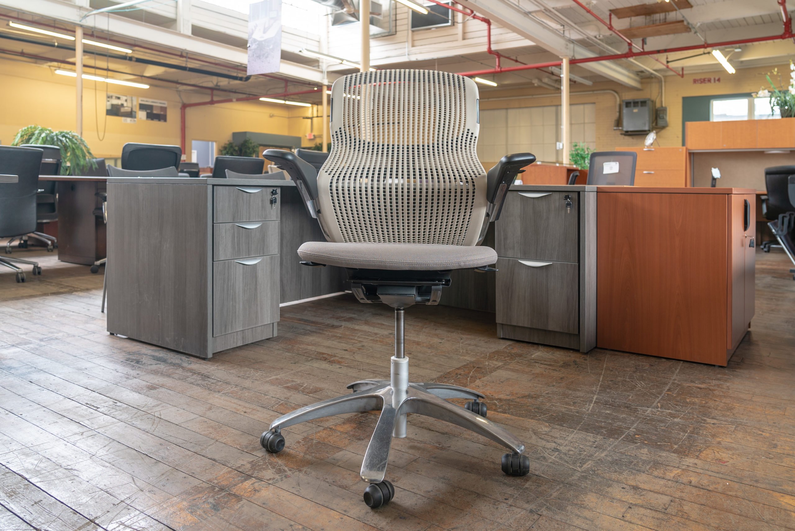 knoll-generation-task-chairs