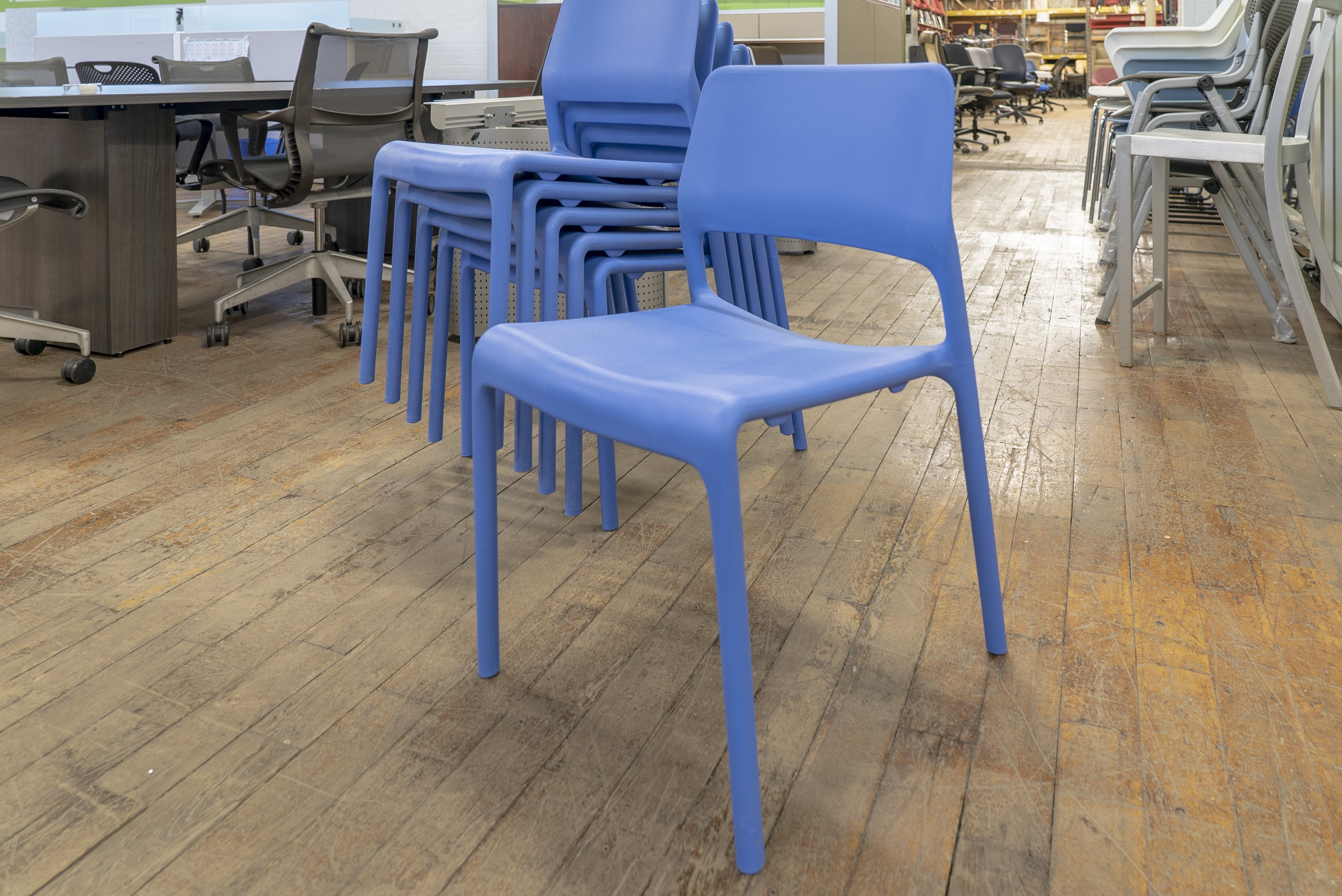 knoll-spark-stacking-side-chairs