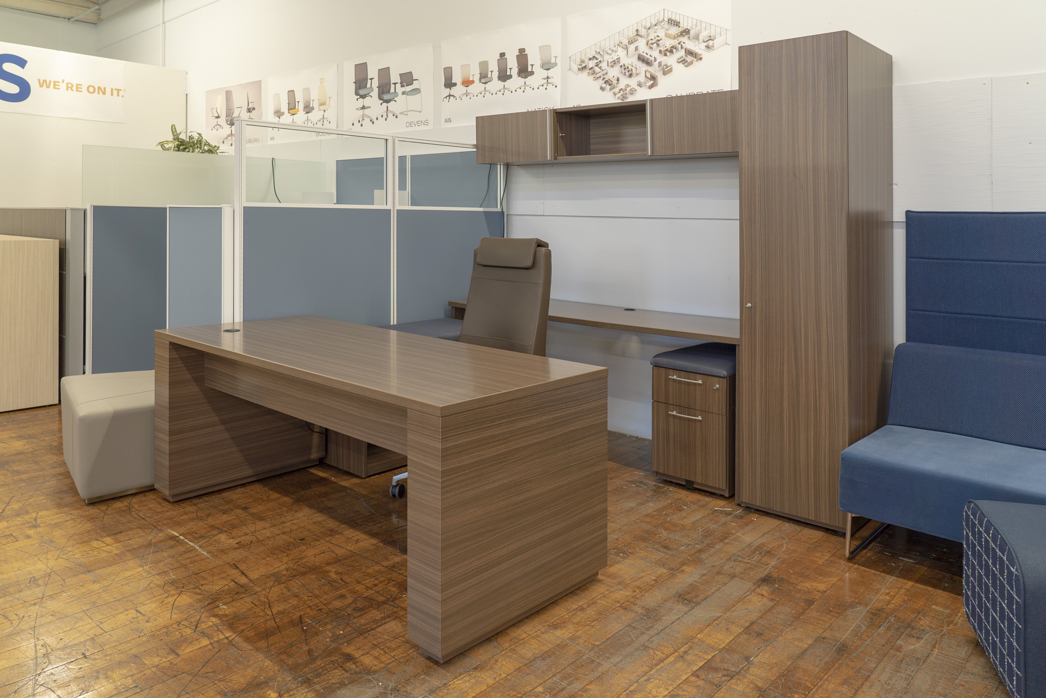 national-tessera-sit-to-stand-private-office-suite