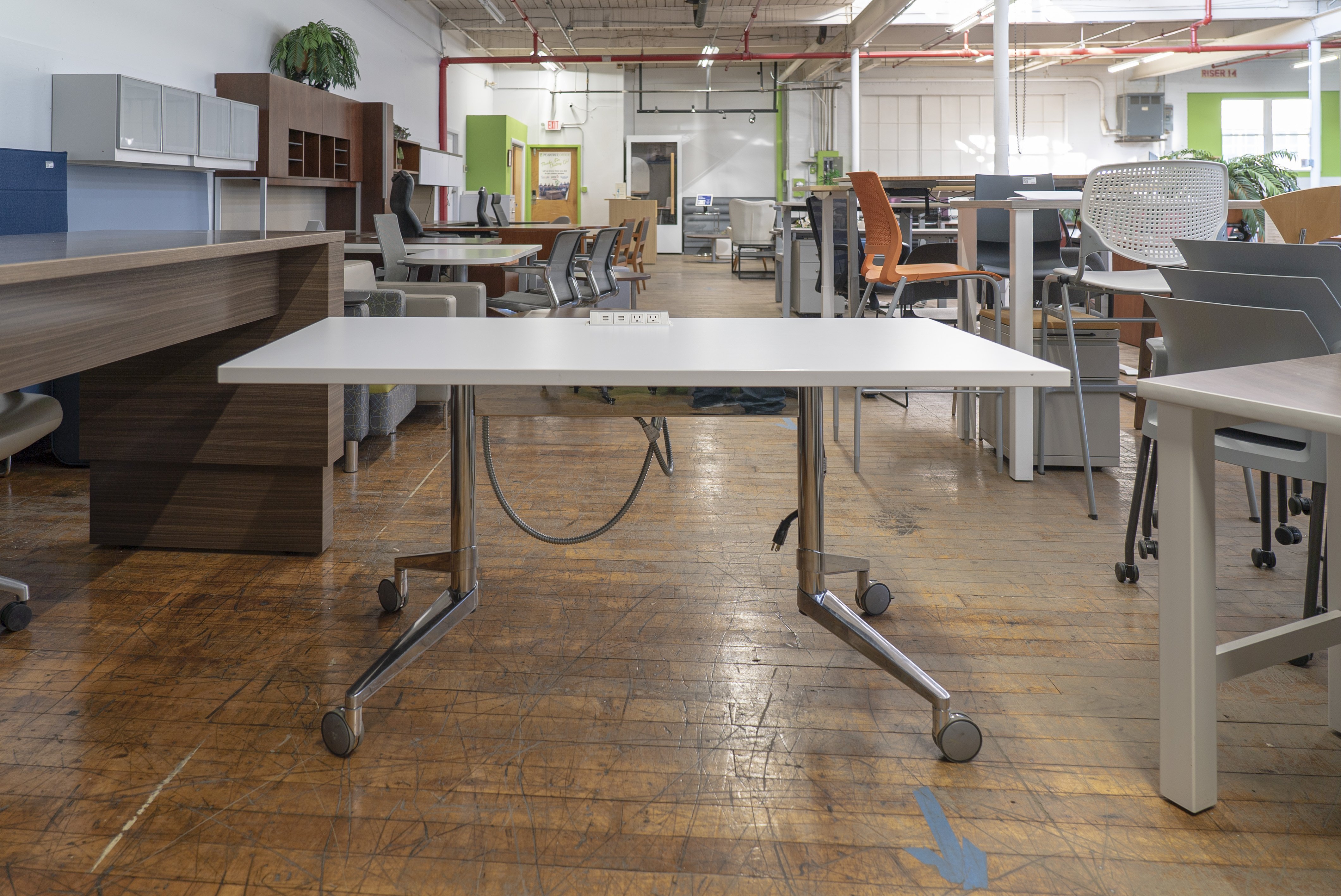 bernhardt-design-flip-top-training-tables